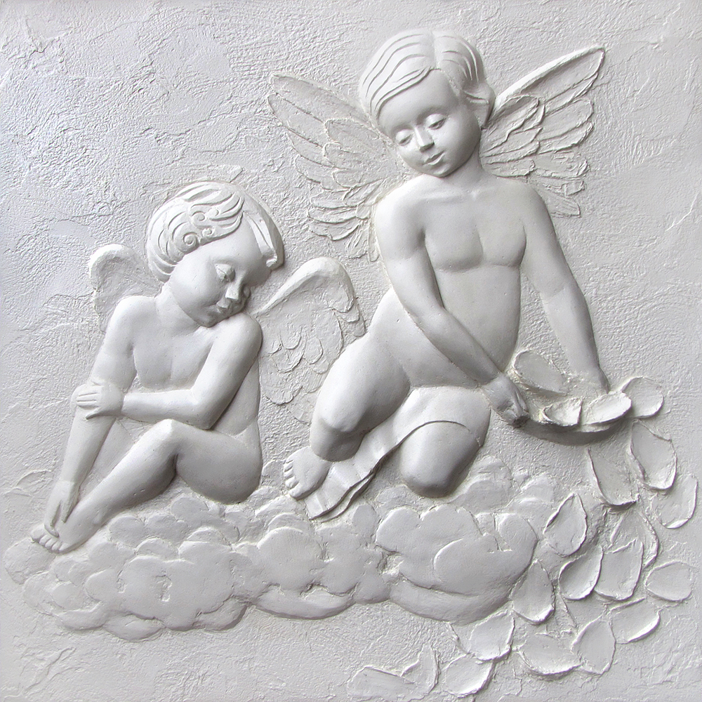 Идеальная скульптура ангела, созданная из гипса